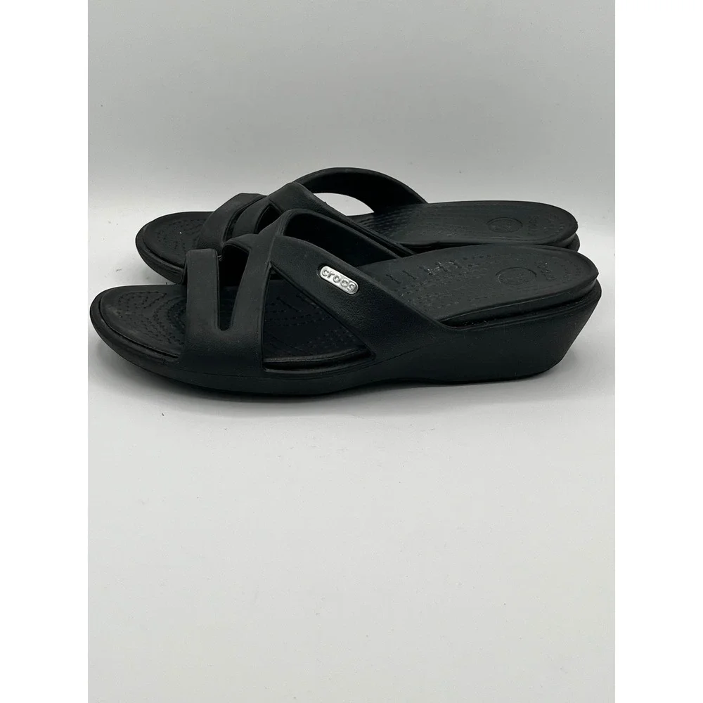 Crocs Meleen Black Strappy Wedge Sandals Women Size 6 Slip On Comfort Shoes